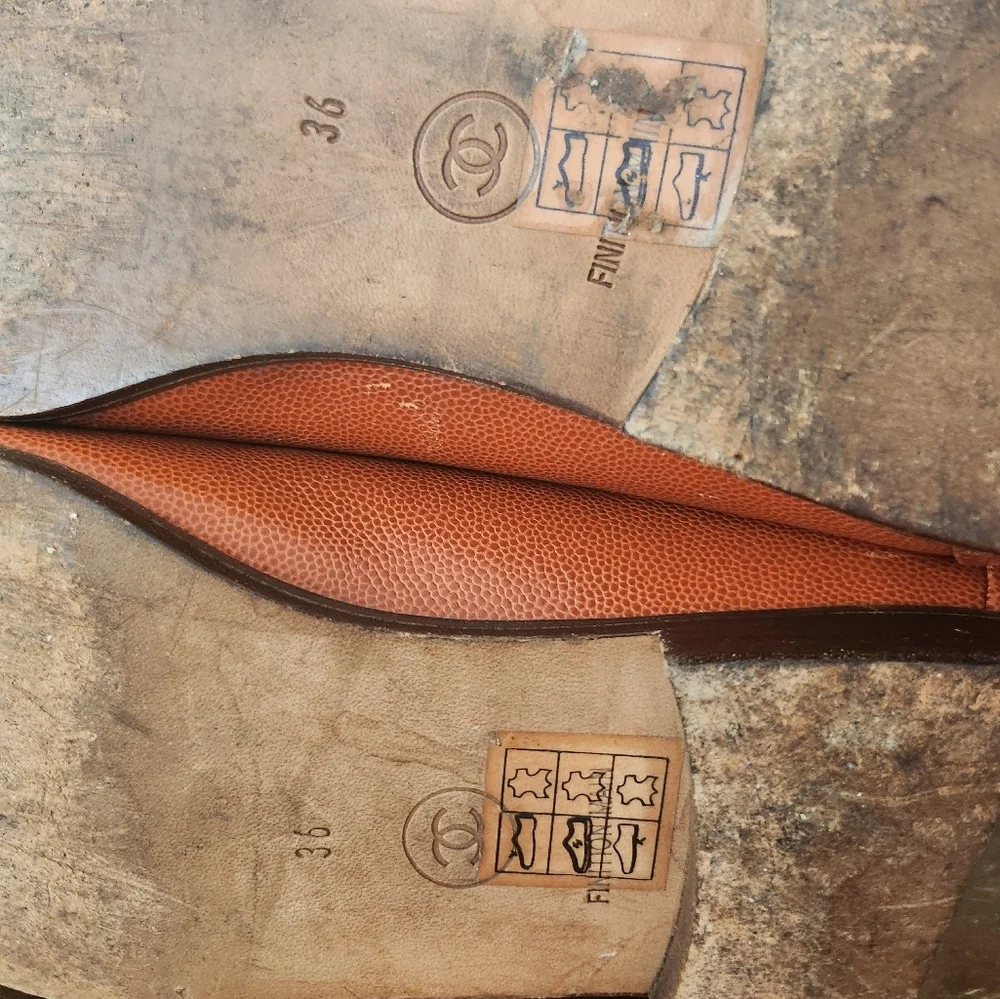 Chanel Orange Pebble Grain Leather Vintage Loafers size 36